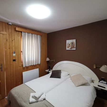 Auberge Saint-Jean Villequier-Aumont Kültér fotó